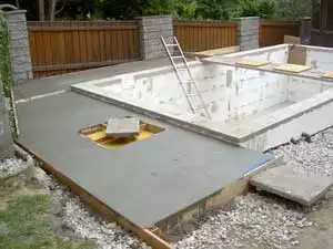 Marciapiede perimetrale piscina