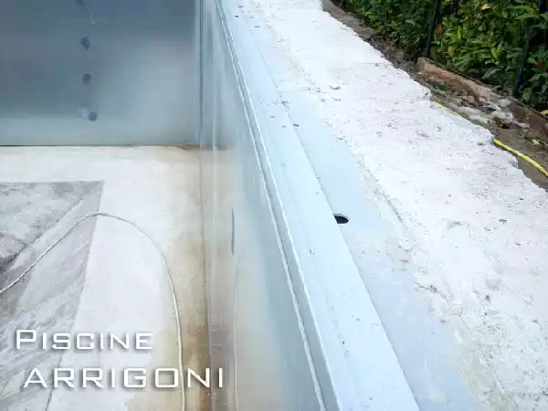 Vista profilo in alluminio per ancoraggio liner
