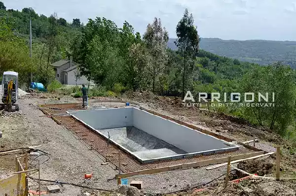 Armatura marciapiede perimetrale piscina