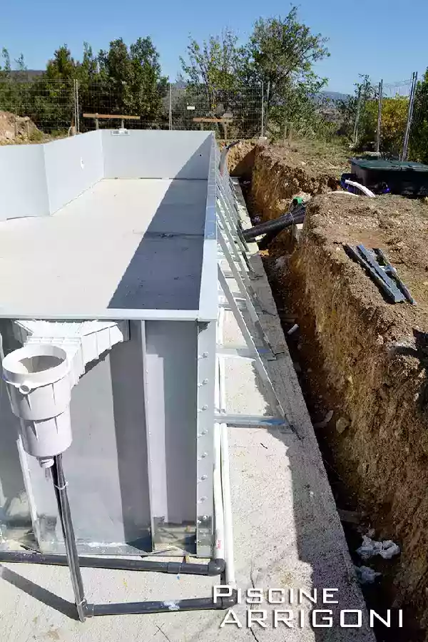 Pannellatura per piscina con accessori