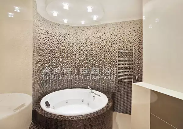 Centro benessere in casa con jacuzzi