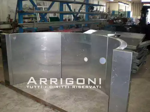 Produzione propria pannelli in acciaio per piscine